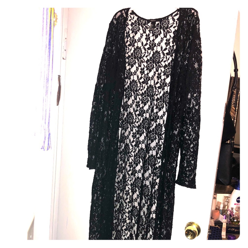 Black lace long sleeve duster